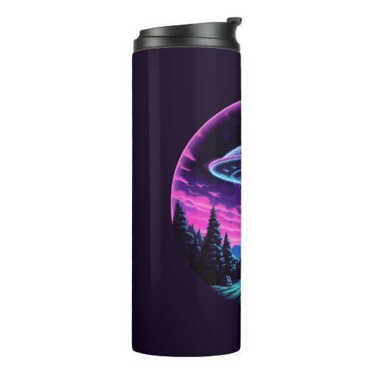 Buitenaards ruimteschip retro futuristisch thermosbeker (Gedraaid links)