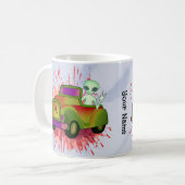 Buitenaards Wezen Bestuurt Auto Koffiemok (Voorkant links)