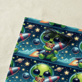 BUITENAARDS WEZEN MET EEN RAKET STRANDLAKEN (In situ)