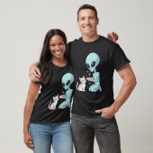 Buitenaards Wezen Voert Kat T-shirt (Unisex)