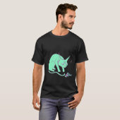 Buitenaardse kat met een vis t-shirt (Voorkant volledig)
