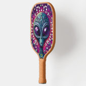 Buitenaardse ontmoeting: buitenaards hoofd omsinge pickleball paddle (Links)