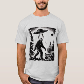 Buitenaardse ontmoeting met Bigfoot T-shirt