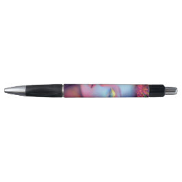 Buitenaardse vrouw met kosmisch haar pen