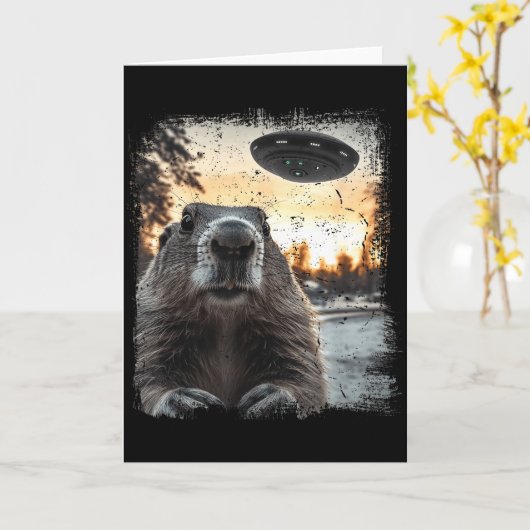 Buitenaardse wezens landen vreemde Ufo woodchuck  Kaart (Gele Bloem)