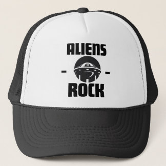 BUITENAARDSE WEZENS ZIJN GEWELDIG TRUCKER PET