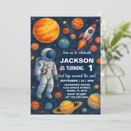 Buitenruimte 1e verjaardag uitnodiging (Staand voorkant)