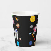 Buitenruimteastronaut ruimtevoetplaneten verjaart papieren bekers (Links)