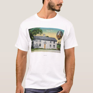 Buitenste Uitzicht van Moll Pitchers Birthplace T-shirt