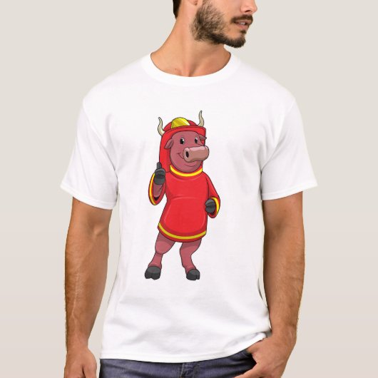Bull as Firefighter with Helmet T-shirt (Voorkant)