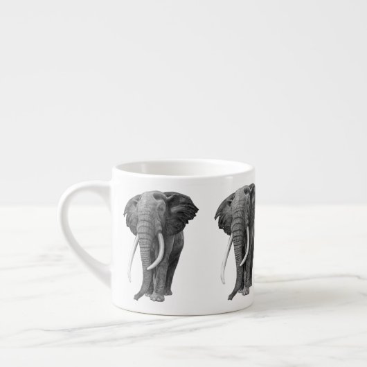 Bull elephant - Tekening in potlood Espresso Kop (Links)