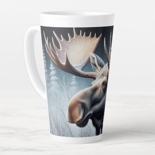 Bull Moose in dikke borstel en pijnbomen Latte Mok (Linkerhoek)