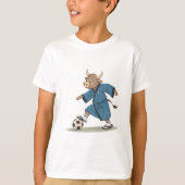 Bull playing soccer in karate kimono t-shirt (Voorkant)