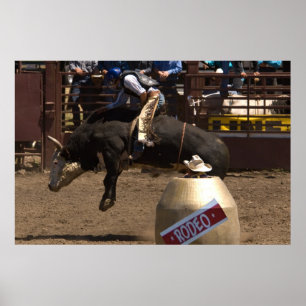 Bull rider hangt aan voor dierbaar leven poster