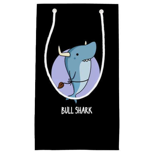 Bull Shark Funny Animal Shark Pun Dark BG Klein Cadeauzakje (Voorkant)