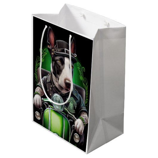 Bull Terrier Dog Driving Bike St. Patrick's Day Medium Cadeauzakje (Achterkant Gekanteld)