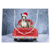 Bull Terrier Dog in Snow, met Kerstmis Groot Cadeauzakje (Voorkant)