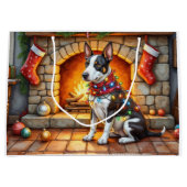 Bull Terrier Fireplace with Christmas Lights Groot Cadeauzakje (Voorkant)