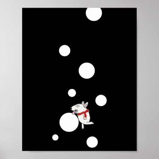 Bull Terrier geniet van een sneeuwbal Poster (Voorkant)