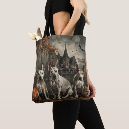 Bull Terrier Halloween Nacht Doggy Delight Tote Bag (Dichtbij)