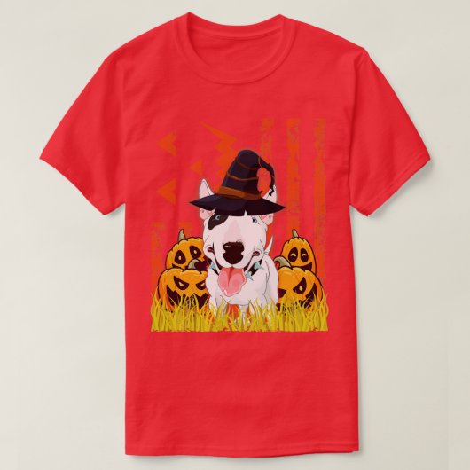 Bull Terrier hond heks dansend rond pompoenen in  T-shirt (Design voorkant)