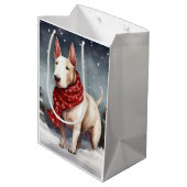 Bull Terrier Hond in Sneeuw Kerstmis Medium Cadeauzakje (Achterkant Gekanteld)