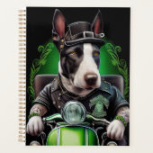 Bull Terrier hond rijdt op fiets St. Patrick's Day Planner (Voorkant)