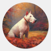 Bull Terrier in de herfst laat Herfst inspireren Ronde Sticker (Voorkant)