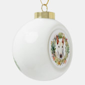 Bull Terrier Kerstkrans Feestelijke Pup Keramische Bal Ornament (Links)