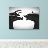 Bull vs Beer Black en White Canvas Afdruk (Insitu (Houten vloer))