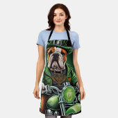 Bulldog Driving Bike St. Patrick's Day Schort (Gedragen)