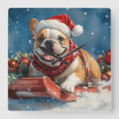 Bulldog in Sledge Laat het sneeuwen Kerstmis Vierkante Klok (Voorkant)