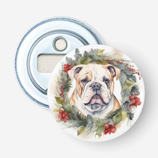 Bulldog Kerstkrans Festieve Pup Button Flesopener (Voorkant)