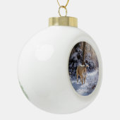 Bulldog Laat het sneeuwen Kerstmis geborsteld Keramische Bal Ornament (Links)