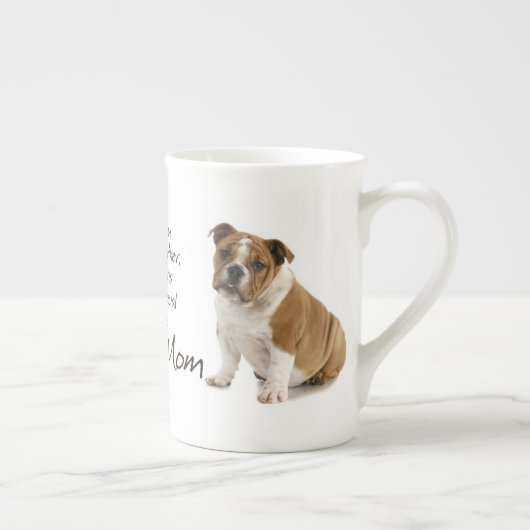 Bulldog Mam Mok (Rechts)