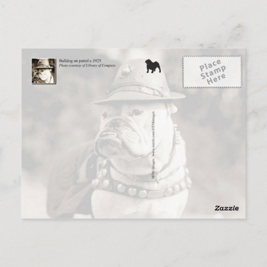 Bulldog op patrouille met pet en capsule briefkaart (Achterkant)