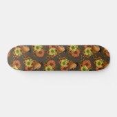 Bullfinch op herfstfloralen persoonlijk skateboard (Horizontaal)