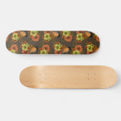 Bullfinch op herfstfloralen persoonlijk skateboard (Horizontaal)