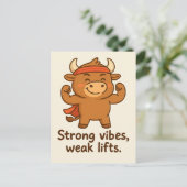 Bullio® Strong Vibes – Funny Cartoon Briefkaart (Staand voorkant)