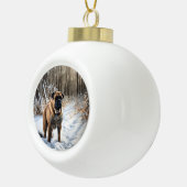 Bullmastiff laat het sneeuwen Kerstmis Keramische Bal Ornament (Rechts)