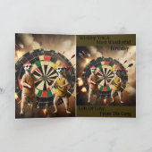 Bullseye Burrow: Meerkat Dart Spelers, Verjaardag Kaart (Binnen)