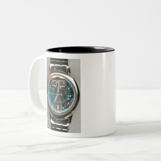 Bulova Accutron Spaceview Alpha 1961 Tweekleurige Koffiemok (Voorkant links)