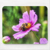 Bumble Bee. on Pink Cosmos Muismat (Voorkant)