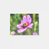Bumble Bee. on Pink Cosmos Post-it® Notes (Voorkant)