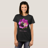 Bumble Bee On Pink Rose Nature Personalized T-shirt (Voorkant volledig)