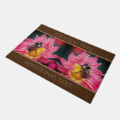 Bumble bee on roze Daisy Flower Personated Deurmat (Schuin)