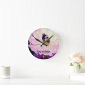 Bumble bee op roze kosmos, ventilator op maat ronde klok (Huis)