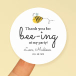 Bumble Bee Party Bedankt Favor Tags Ronde Sticker<br><div class="desc">Bumble bee gunsttags,  labels voor bijencadeaus,  stickers voor bijenverjaardagen,  stickers voor verjaardagsfeestjes voor hommels,  gunsttag honingbij</div>