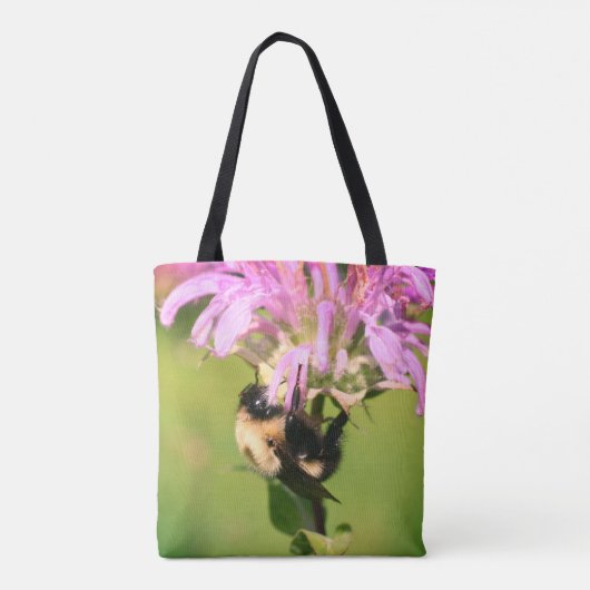 Bumble bei on bee balm close up tote bag (Achterkant)