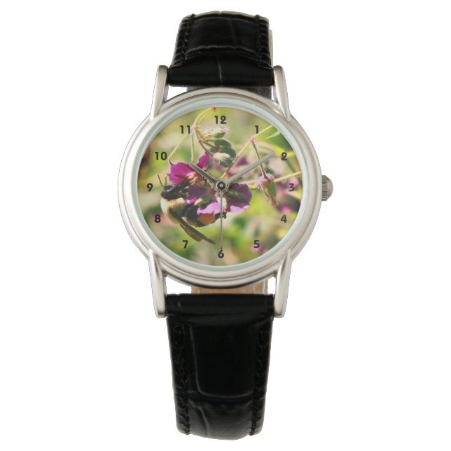 Bumble bei on roze flower close up horloge (Voorkant)